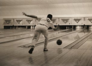 history of the sport of bowling